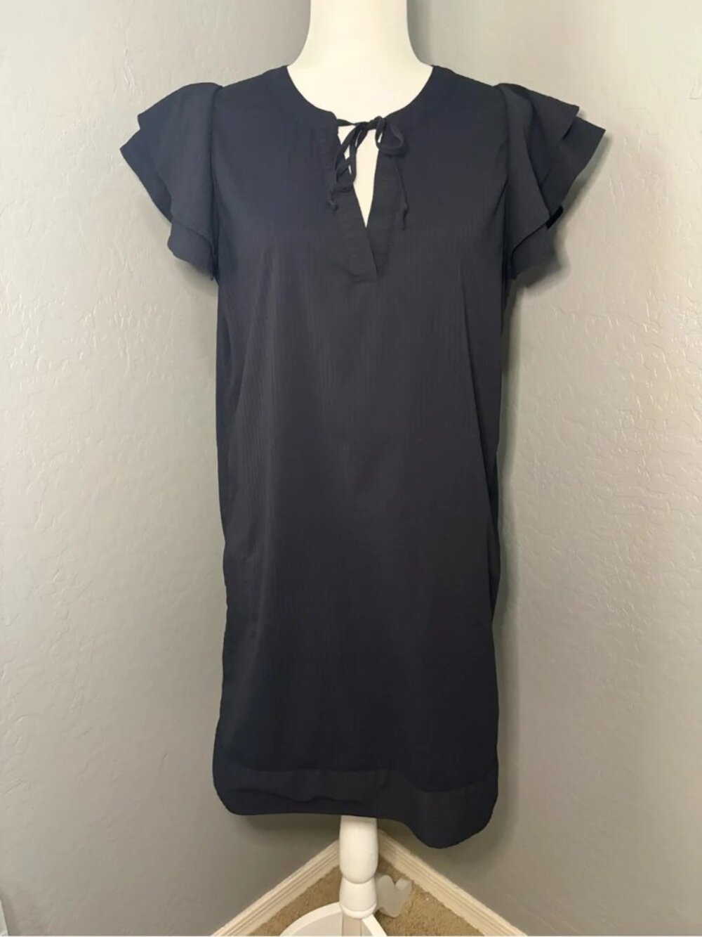 Vineyard Vines Performance Size Medium Women's Harbor Flutter‎ Navy Tunic Dress
